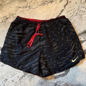 Mens large Nike running division shorts